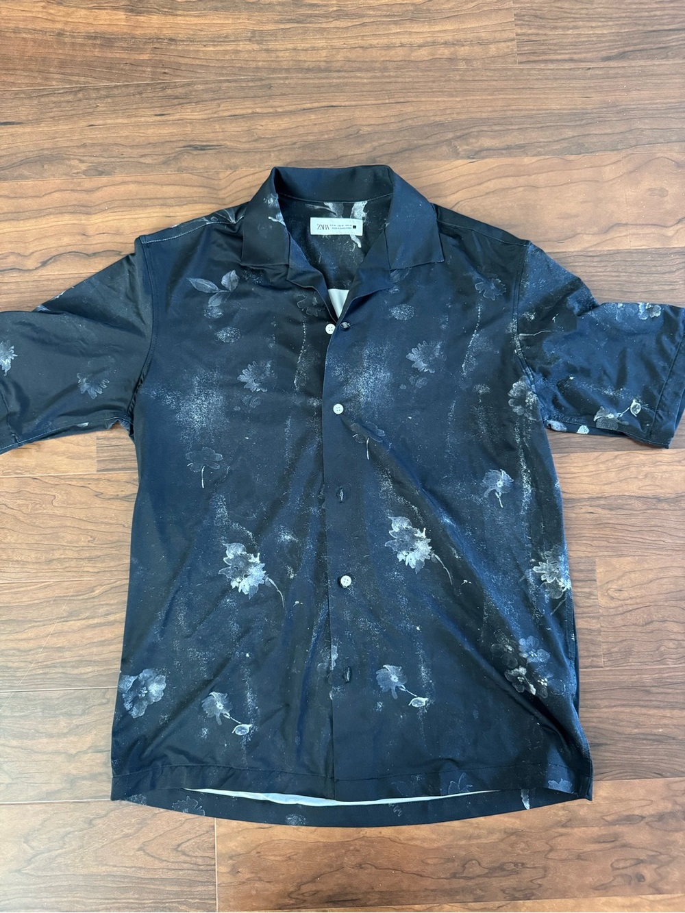 Zara Men's Black Short-Sleeve Floral Button-Up Shirt